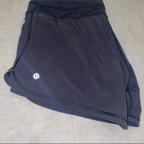 Lululemon - Shorts - Picture 7 of 9